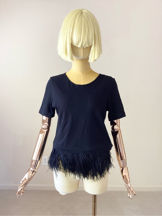 Morgane Le Fay Tops - Morgane Le Fay Black Short Sleeve Tee with Feather Hem SZ XS